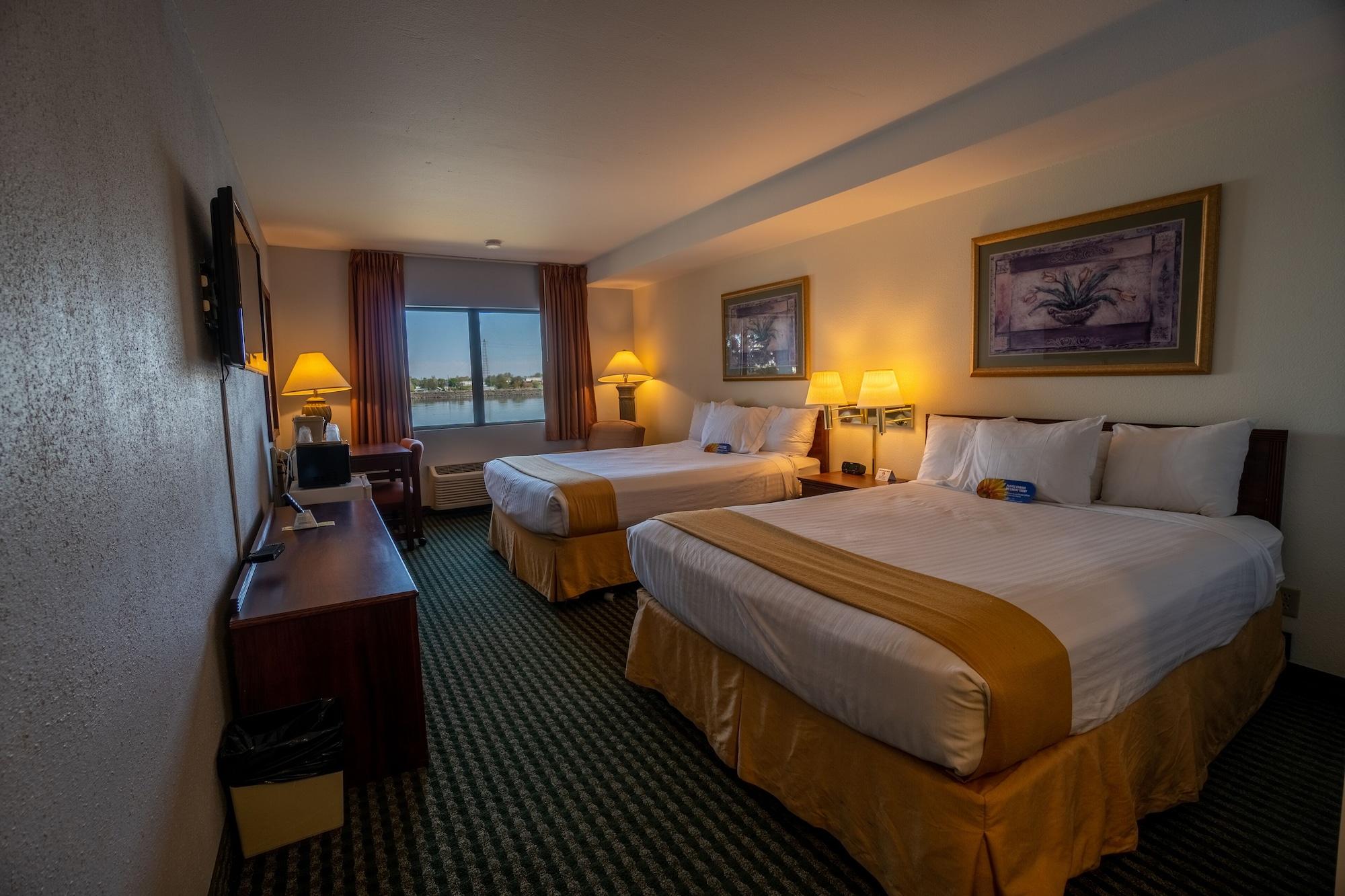 Clover Island Inn Кениуик Екстериор снимка