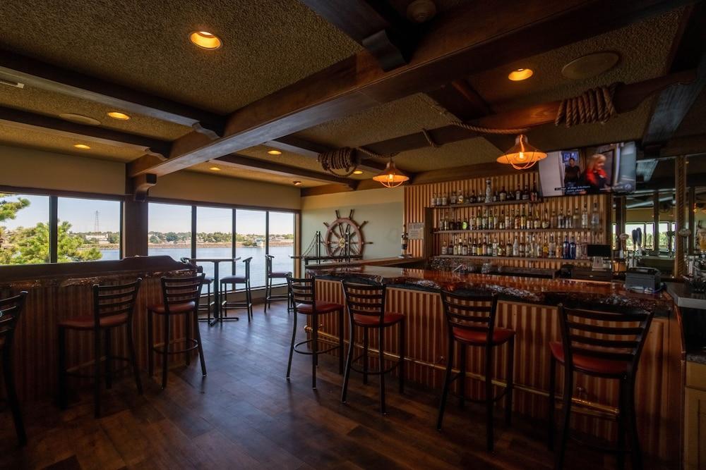 Clover Island Inn Кениуик Екстериор снимка