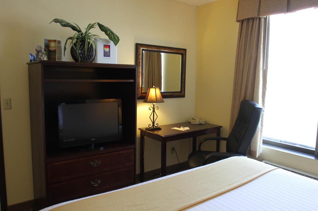 Clover Island Inn Кениуик Екстериор снимка